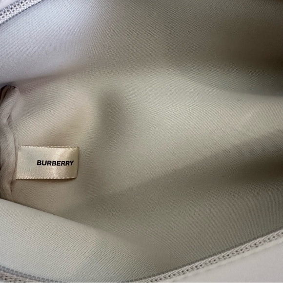Burberry Logo Clutch Toiletry Bag Cosmetic Travel Bag Beige Polyester NWT - Picture 11 of 12
